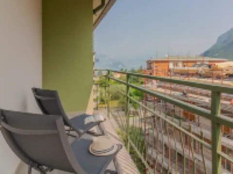 Green Paradise Hotels in Lierna