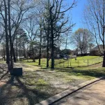 Charming Boathouse studio in beautiful Benton, LA with AC!