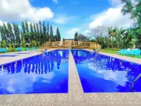 Whitewoods Convention and Leisure Hotel by SMS Hospitality Hotel a Silang