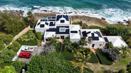 Private Gated Ocean Front Villa Pool&Tide Pool Cane Bay Beach Wifi Wedding Venue