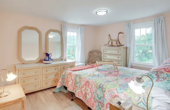 河景和船塢通道：亨廷頓度假屋