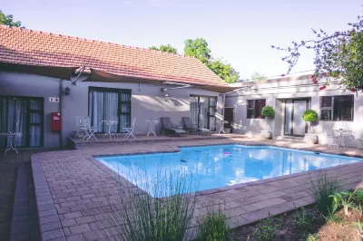 Abiento Guesthouse Hotels near Hertzog Square