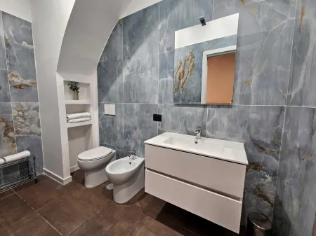 Be Your Home - Guest House Montegrappa Terrace Отели рядом со станцией Civitavecchia