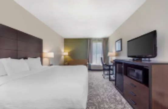 Quality Inn & Suites NJ State Capital Area