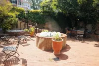 Ironclad Inn & Bourbon Room 스미스 룬 트레일 주변 호텔