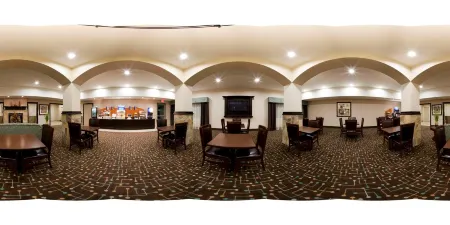 Holiday Inn Express & Suites Dallas Southwest-Cedar Hill