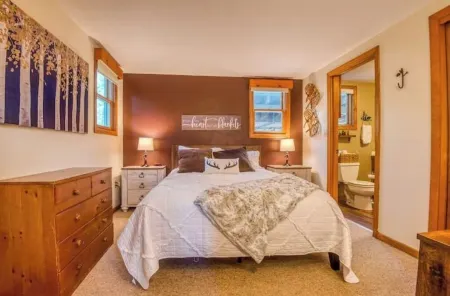 2 Miles to Downtown North Conway. Close to Ski Resorts, Game Room Отели в г. Конуэй