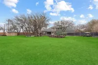 MODERN LUXURIOUS HOUSE/ POOL, JACUZZI AND LARGE PATIO Hotels in Hudson Oaks