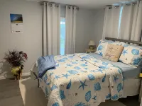 Pet friendly 4-bedroom cottage in fabulous Penn Yan with WiFi, AC and more