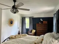Cheerful two bedroom home in quiet neighborhood. Sun Porch ~ Patio ~  Large yard Hotels in Lewis