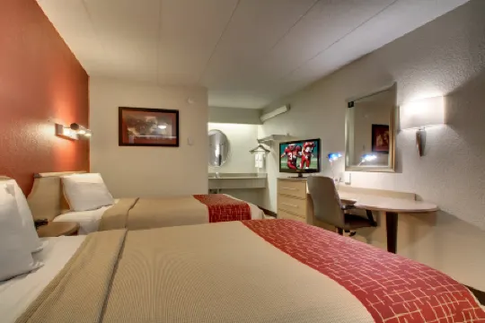 Red Roof Inn St Louis - Westport/ Maryland Heights