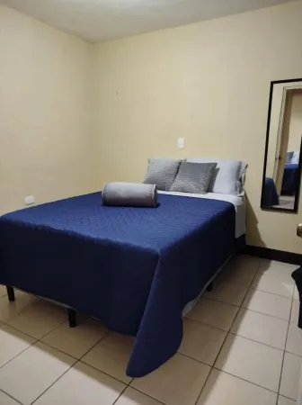 Blue Xela House Отели в г. Кесальтенанго