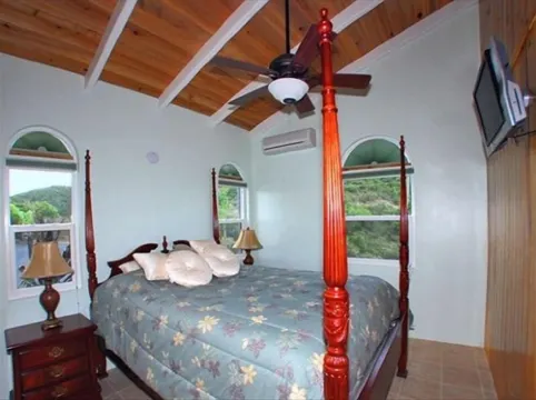 Relaxing, Romantic, Private Couples Getaway, just for two W/ Stunning View