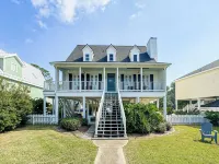 Pass Christian Waterfront Retreat: Perfect for Relaxation & Outdoor Fun Hotels in Pass Christian