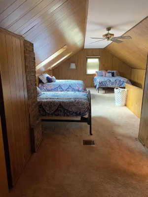 Cozy cottage with WiFi in East Tawas - 3 bedrooms