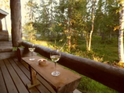Traditional Ski Cabin in lovely forest setting in Äkäslompolo, Ylläs