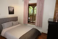 Our little castle Các khách sạn ở Sainte-Agathe-des-Monts