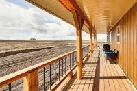 Wraparound Deck: Newly Built Home in Grangeville! - Wifi