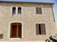 Great rooms in a nearby and quiet village house. Hotels near Mallorca Fashion Outlet