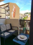 Cosy studio near the Gulf of Juan sea.