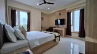 Park Eastern Hotel - Homestays