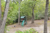 Bright Clayton Home with Screened Deck! - 3-Star