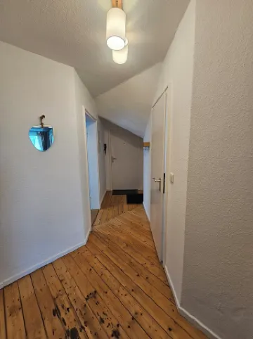 Gemütliche und neu Eingerichtete Dachgeschosswohnung in Bad Wilhelmshöhe