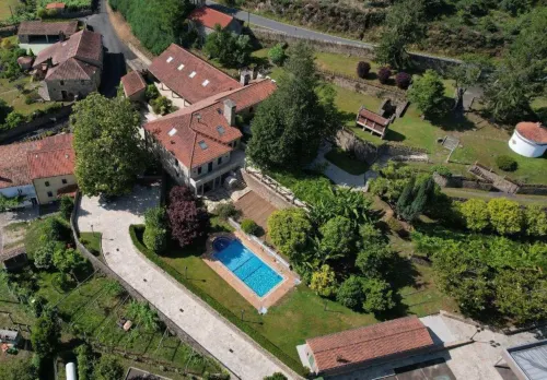 SNÖ Pazo de Adrán Hotels in Lestrove