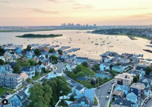 15 mins from Boston, walk to the beach....the best of both worlds Các khách sạn gần Sân bay quốc tế Logan