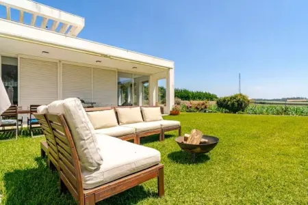 Gião house with private pool and large garden. We accept pets. Отели в г. Giao