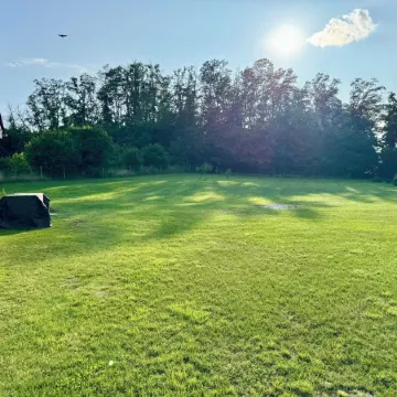 Family-friendly, spacious vacation apartment in a quiet rural location