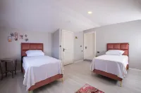 Büyük Aile Tatilleri İçin Mükemmel Seçim: 12 Kişilik, 6 Yatak Odalı Lüks Villa Hotels in Mentese