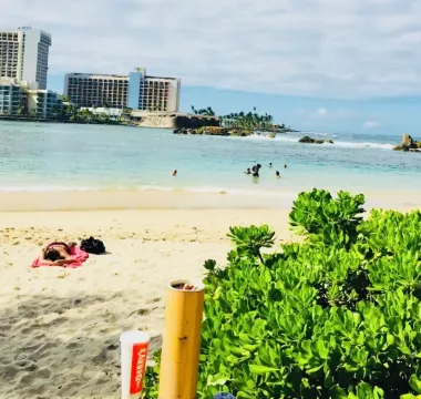 Fav Place 1BR 1 Btr - 4 guests with  PowerBackUp&Park