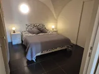 Sleeping in an old cowshed in the heart of the Auvergne volcanoes Hotels in Orcines