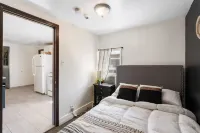 King Bed | Private Parking | Strong WiFi