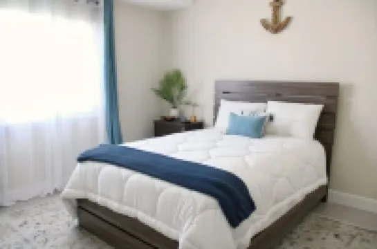 CasaLamar Beachside Retreat