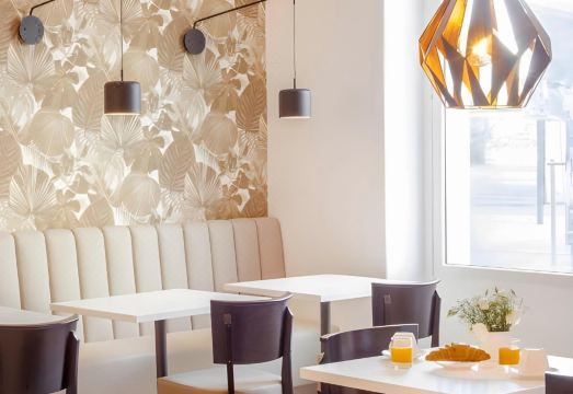 리스본 호텔 객실 내부