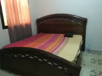 Fully equipped family home 10 km from Lac Rose