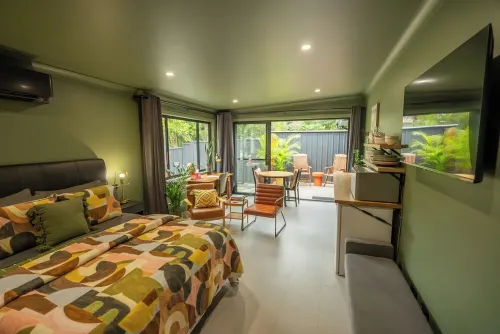 Stunning Studio in Berkeley - Entire Private Guesthouse + No Shared Spaces