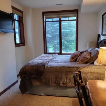 3-bedroom All-Season condo at Enclave in amazing Windham ON MOUNTAIN