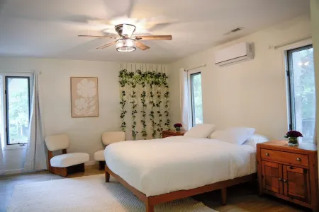 Rosewood Loft I Entire Building