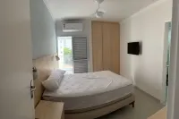 Apartamento Amplo em Pitangueiras com 3 Suítes na Quadra da Praia