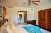 Lovely One Bedroom Apartment at Nonsuch bay Отели в г. 