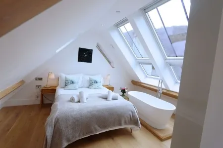 Watchtower Penthouse Отели рядом с достопримечательностью «Heddon Valley»