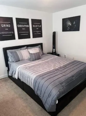 Townhouse in Hyattsville Отели в г. Грэйтер Ландовер