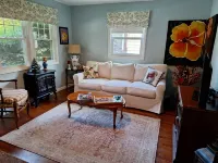 Charming 2-bedroom cottage in serene Erwin with AC, WiFi Hotels in Erwin