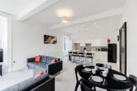 Spacious city center apartment - Апартаменты