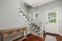 Charming 4-bedroom farmhouse with AC and WiFi in delightful Charlevoix Hotels in Marion Township