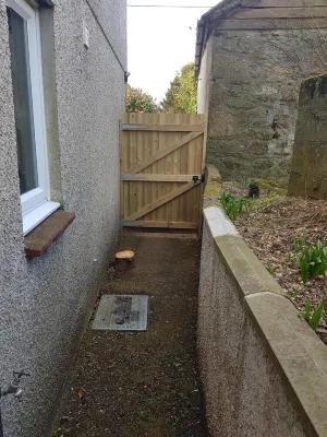 Beechcroft 2 bed part house complimentary BT & TNT Sports, Sky Cinema 55" TV Hotels in Callington