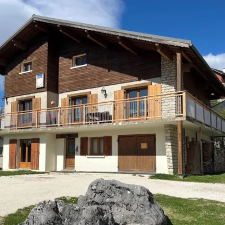Spacious house ideally located. Confort + for 6 people, private parking